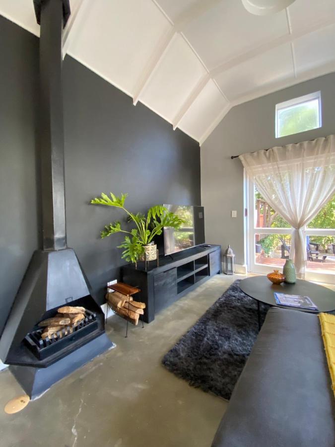 Villa Cosy And Unique Family Retreat In Hout Bay Kapstadt Exterior foto